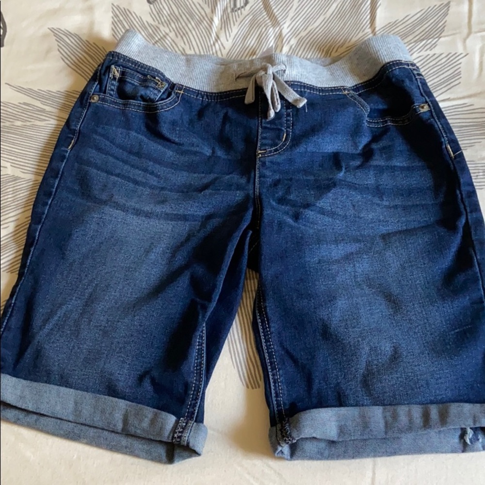 Girls shorts